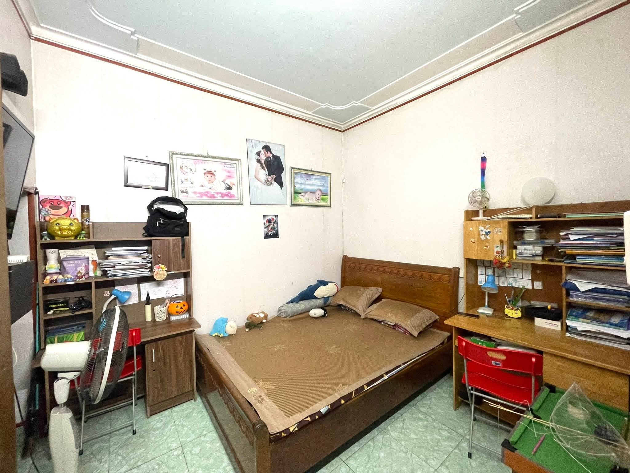 🏠🏠🏠🏠Hàng hiếm nhà 1,5 tầng ngay chợ Quán Toan - vị trí siêu tiện ích