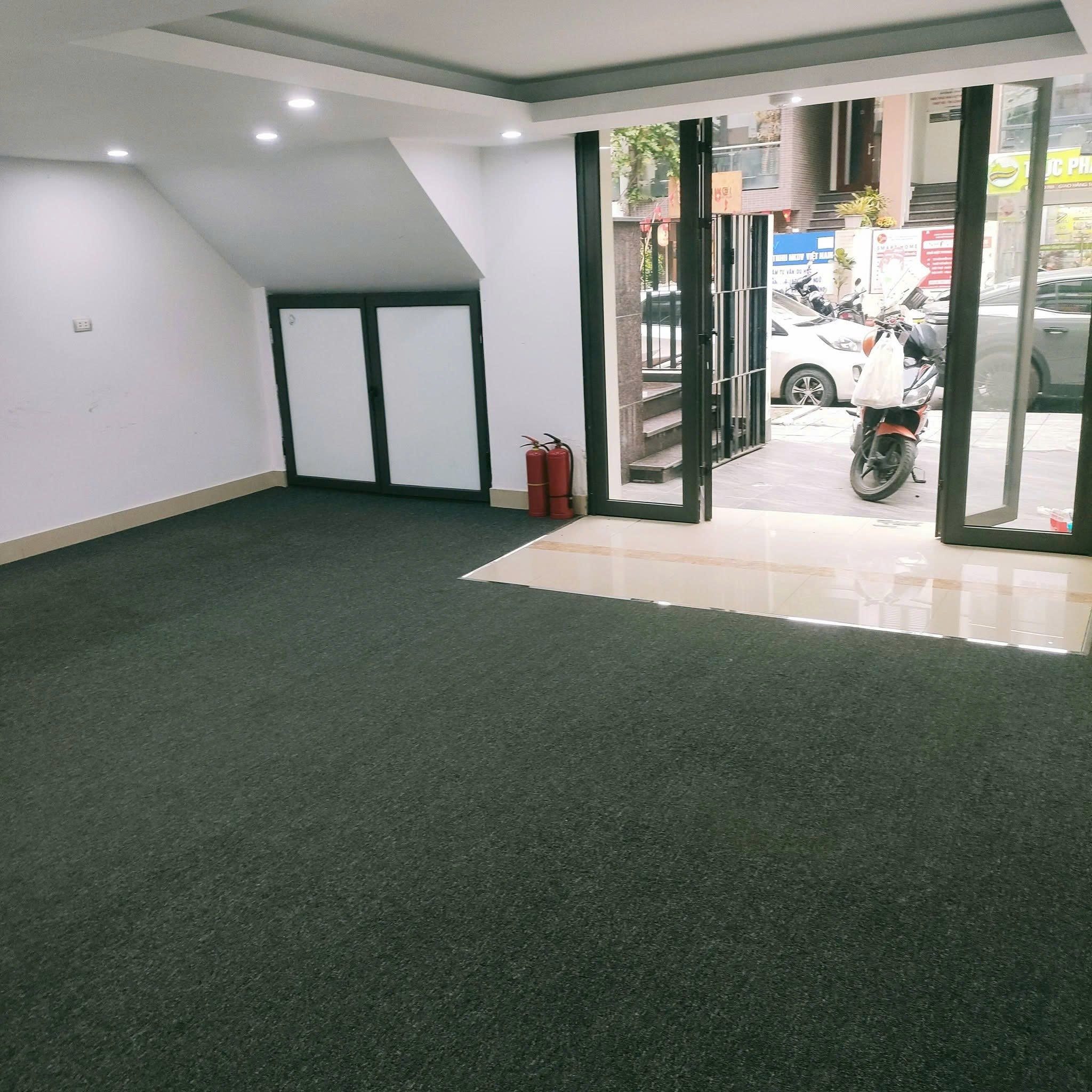 Cho thuê nhà LK Mặt Đường Hàm Nghi, Nam Từ Liêm 96M x 6T THANH MÁY giá 60 triệu