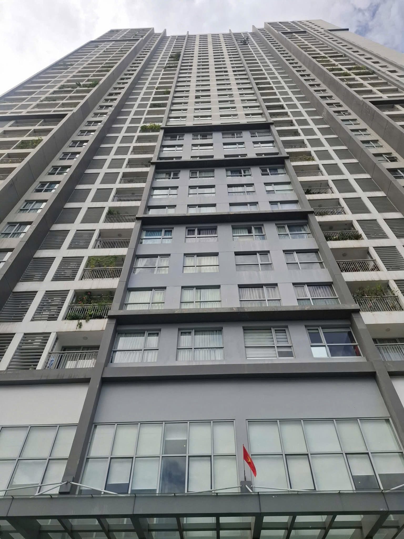 🏙️ BÁN CĂN HỘ CAO CẤP VINHOMES GARDENIA HÀM NGHI – 110M² – 3PN + PHÒNG LÀM VIỆC – 2WC – FULL NỘI THẤT THIẾT KẾ – SLOT Ô TÔ – SỔ ĐỎ – GIÁ 13,7 TỶ 📍 Mỹ Đình, Nam Từ Liêm, Hà Nội. 📞 0982 318 676 (Nga)