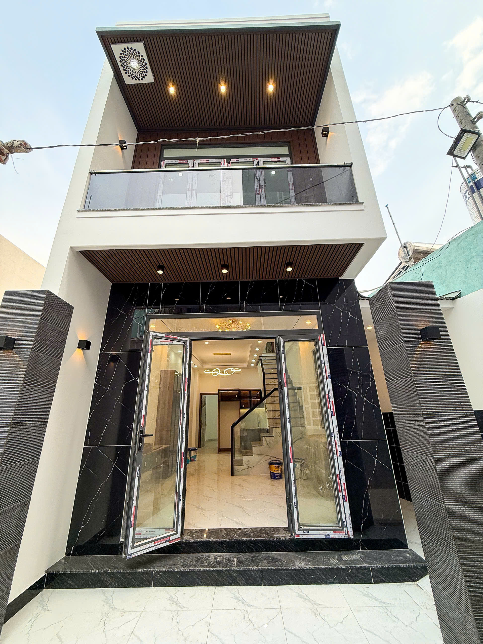 Bán Nhà 1 Trệt 1 Lầu (Hoàn Công) p. An Bình (p. Trấn Biên mới). Giá Chỉ : 2,990 Tỷ