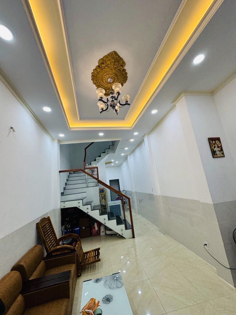 Nhà 4 Tầng,Đẹp Ở Ngay,Hậu Giang,Quận 6,DT 63m2,Chỉ 5.6 Tỷ(QS45)