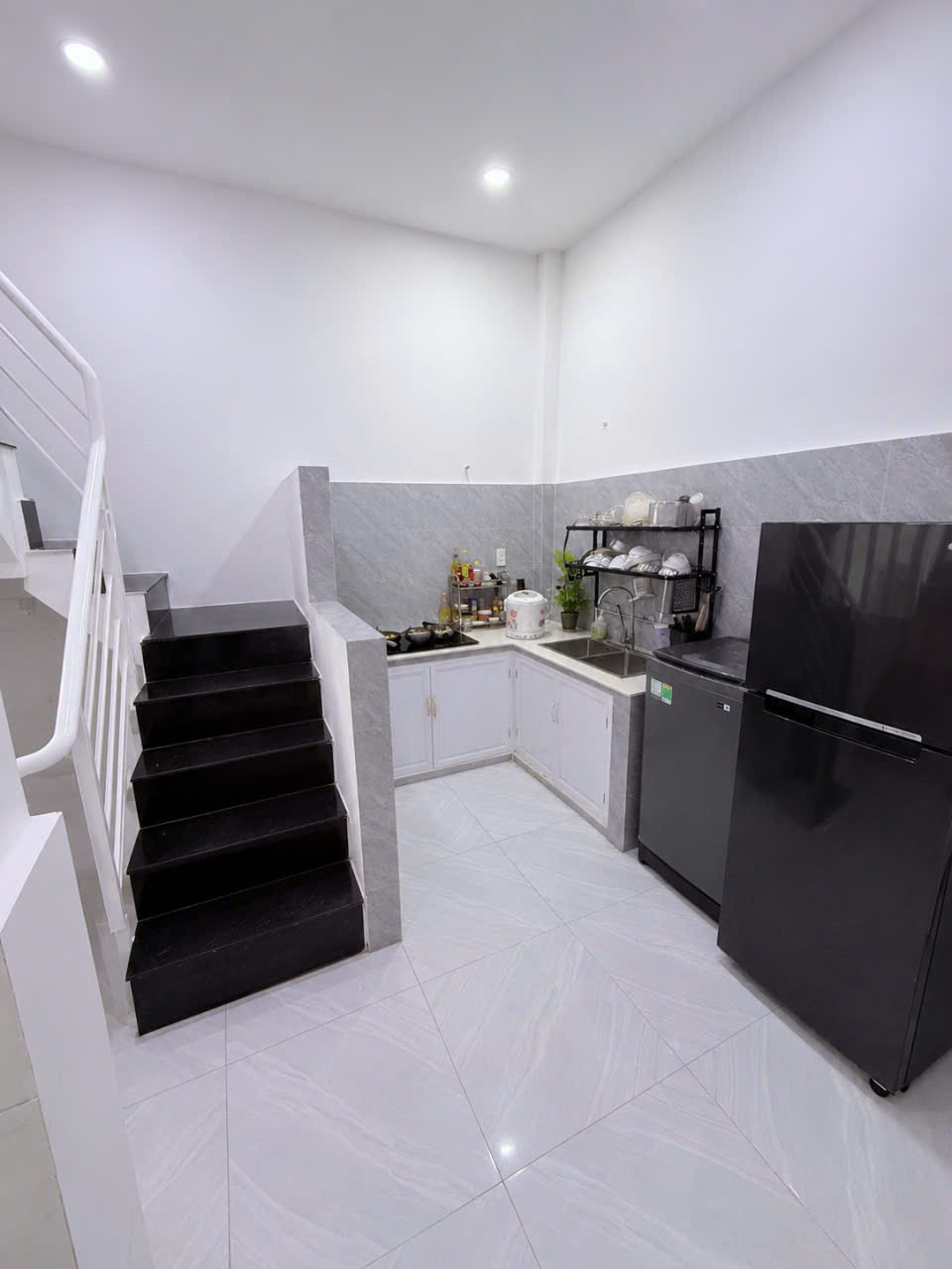 CẦN BÁN NHÀ HẬU GIANG ( GẦN ĐƯỜNG NGUYỄN VĂN LUÔNG) QUẬN 6- 42M2- 2 TẦNG- GIÁ NHỈNH 4 TỶ