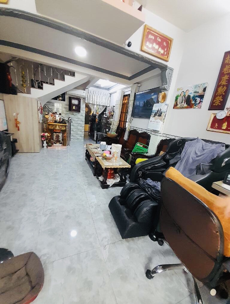 Bán Nhà 3 Tầng BTCT,Quận 6,Hậu Giang,3 Phòng Ngủ,4.5x12,Chỉ 5.2 Tỷ(QS17)