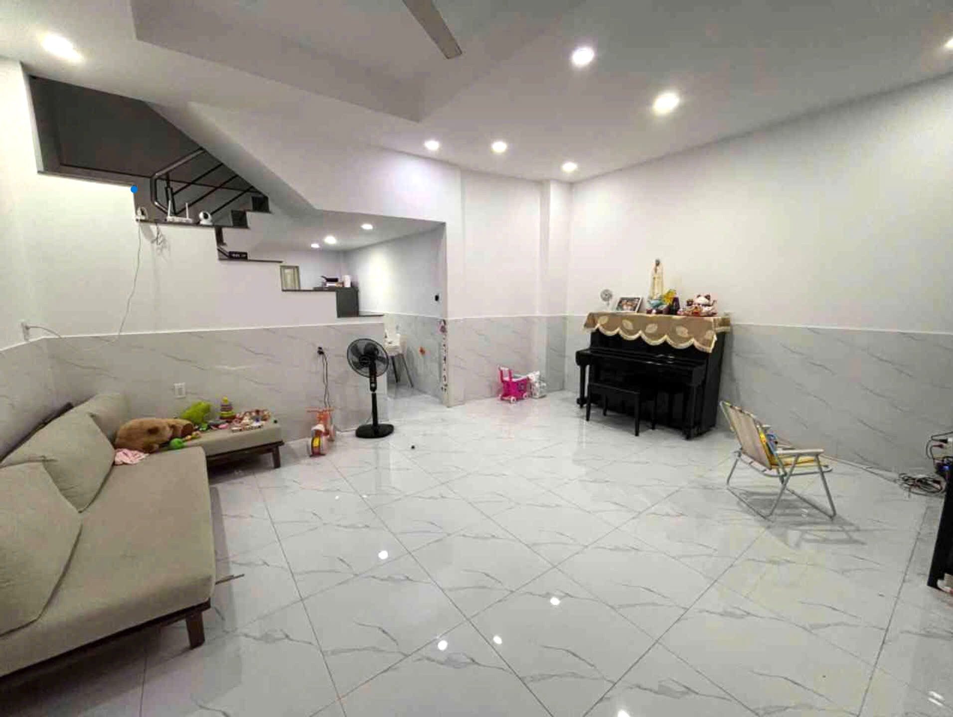 Nhà 4 Tầng-Hậu Giang-Quận 6-Đẹp Ở Ngay-DT 60m2-Ngang 6M-Chỉ 6Tỷ40(QS65)