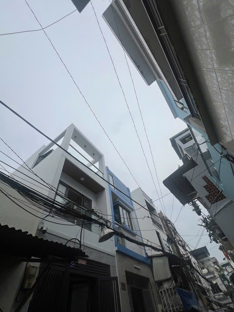 Bán nhà 45m² ngang 3,7 giá 5 tỷ Phường Bình Tây
