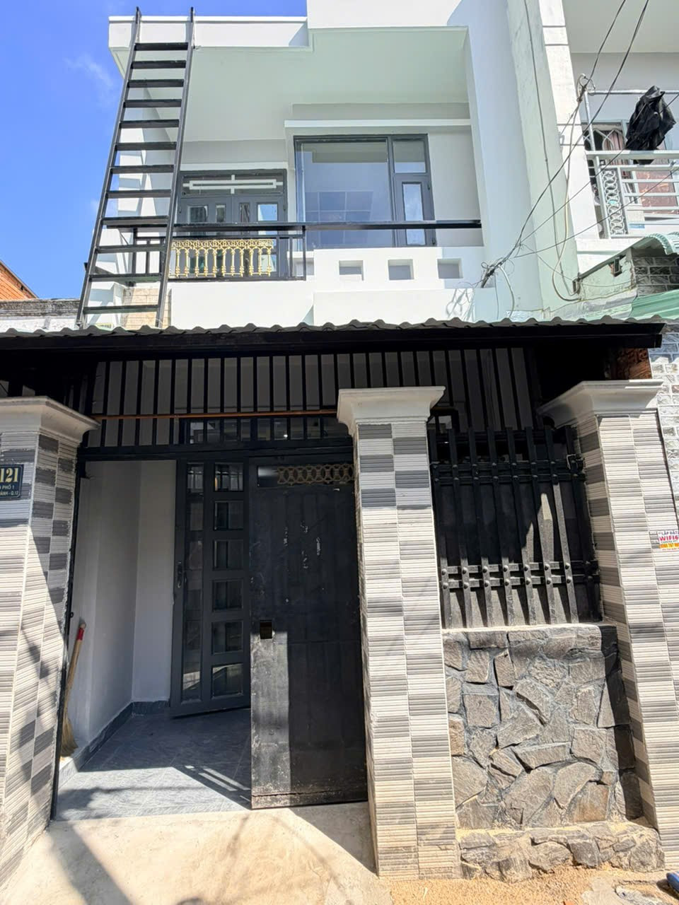 Nhỉnh 3ty nhà SHR 4x10 đúc 1 lầu hẻm thông 3m Hiệp Thành 45 đối diện bia Tiger Lê Văn Khương Q12