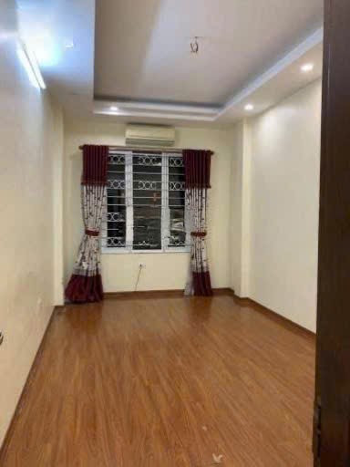 Cho Thuê Nhà Hồ Ba Mẫu - Đống Đa 35M² 5 Tầng 3 Ngủ -Full Nội Thất - Giá Thuê 14tr