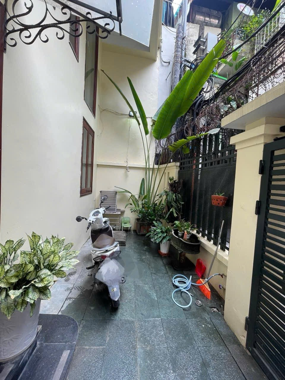 🔥 GẦN HỒ BA MẪU – NHÀ 5 TẦNG FULL NỘI THẤT – CHỈ 18 TRIỆU/THÁNG