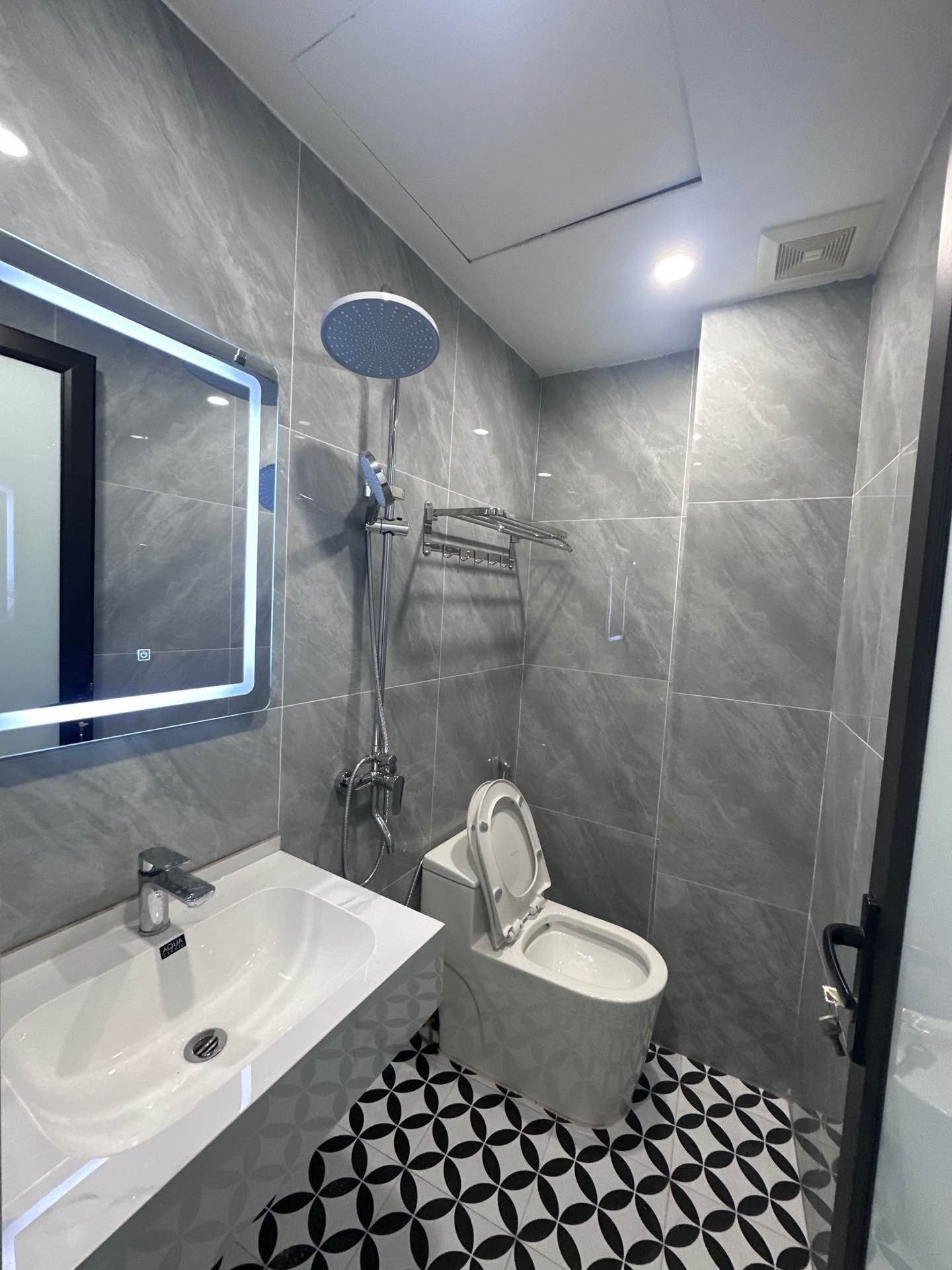 6 TỶ HƠN CÓ NHÀ GẦN HỒ BA MẪU 28m2 x 4T_NGÕ THÔNG THOÁNG_FULL NỘI THẤT_VỀ Ở NGAY