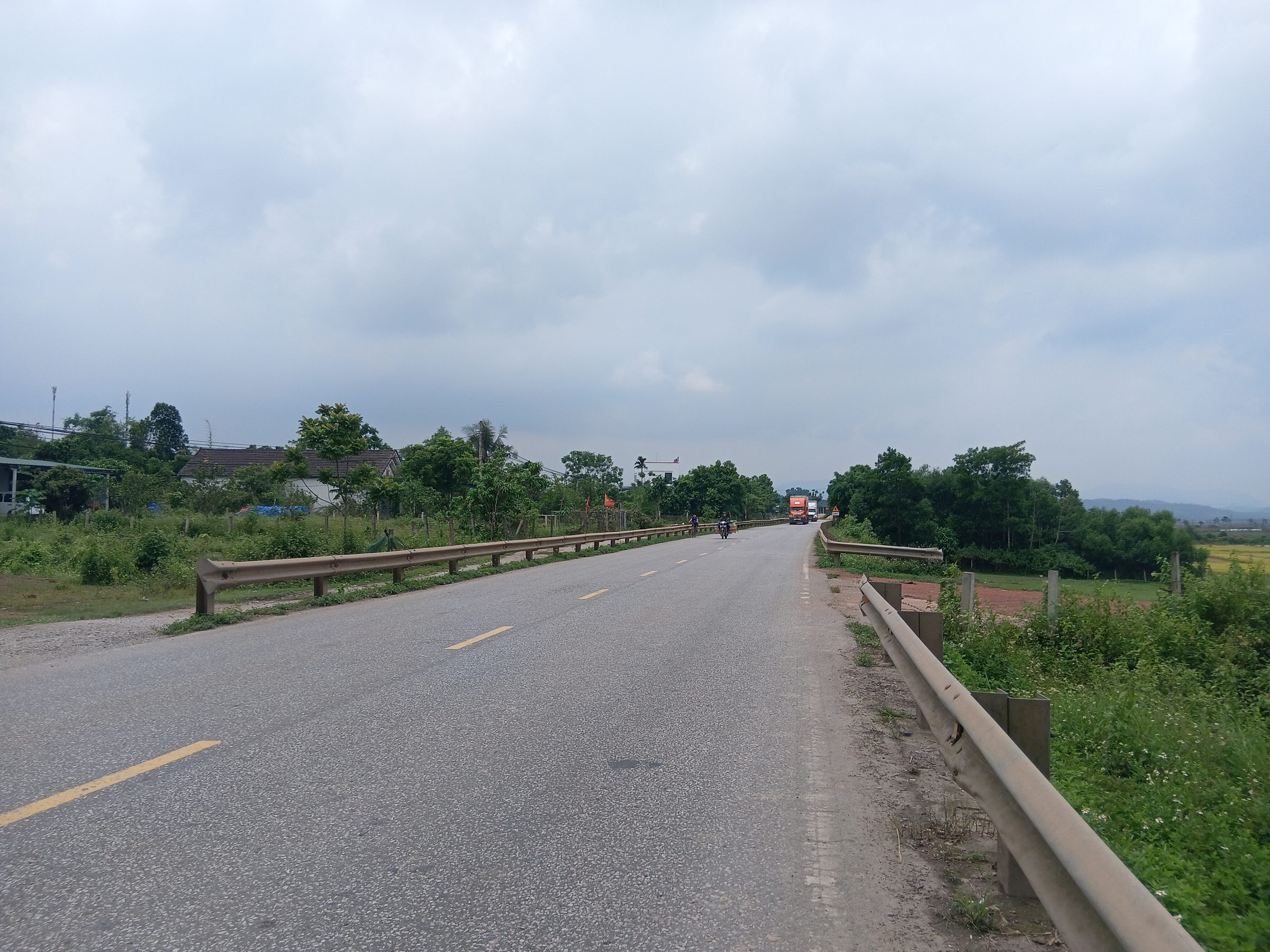 Bán Đất Ngã Ba Phúc Đồng