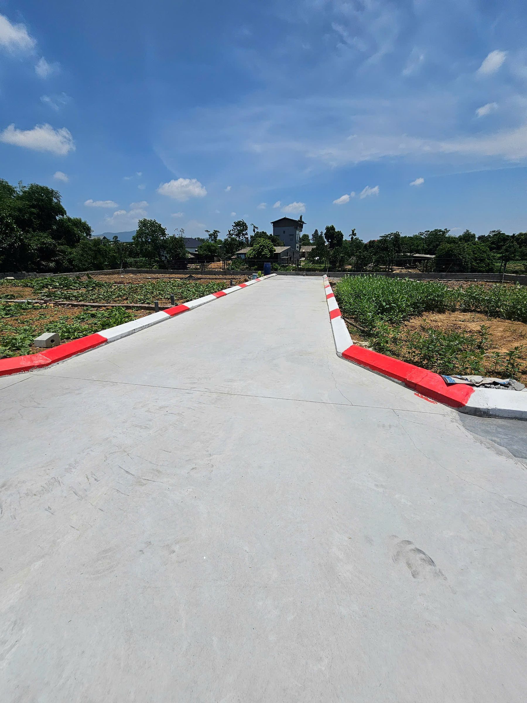 Cắt lỗ 300tr Bán Đất 80m² thổ cư 80m² giá 1.6 tỷ tại Đường Hồ Chí Minh Xã Thủy Xuân Tiên Huyện Chương Mỹ Hà Nội