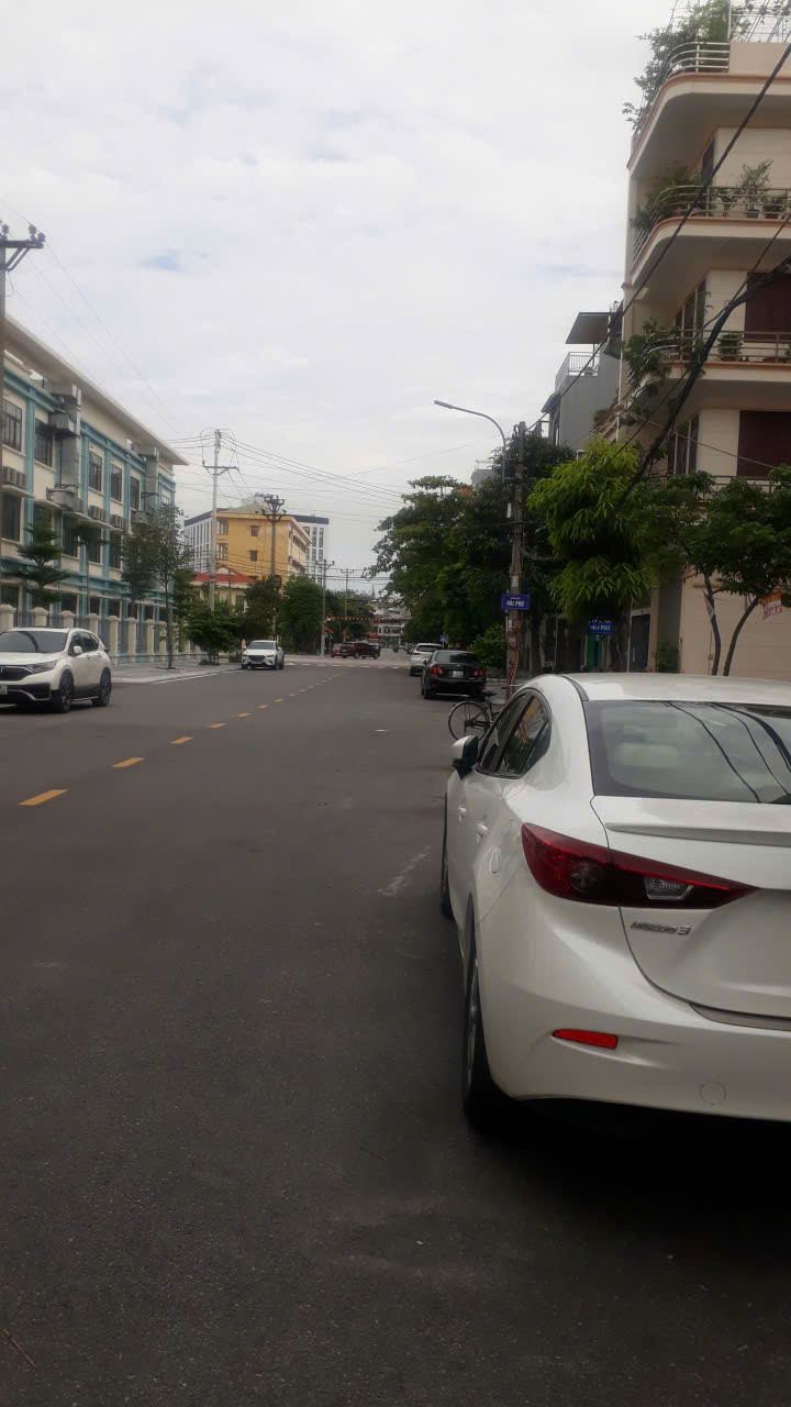 Cần bán nhà 2 tầng phía biển, phường Hồng Hải(tên cũ), Hạ Long, Quảng Ninh