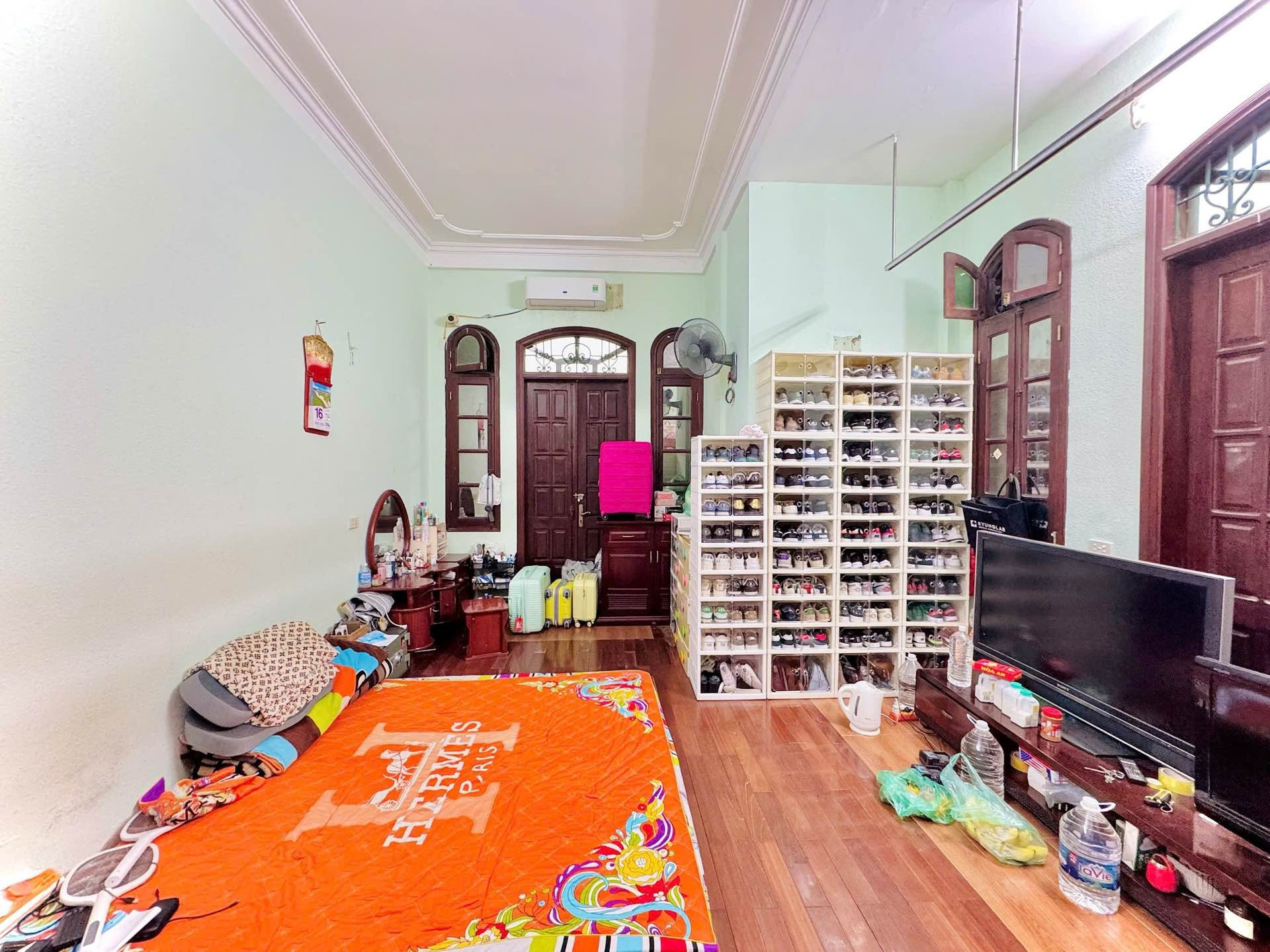 BÁN NHÀ HỒ ĐỀN LỪ – VỊ TRÍ ĐẸP – NGÕ THÔNG KINH DOANH – SIÊU PHÙ HỢP CCMN, HOMESTAY
