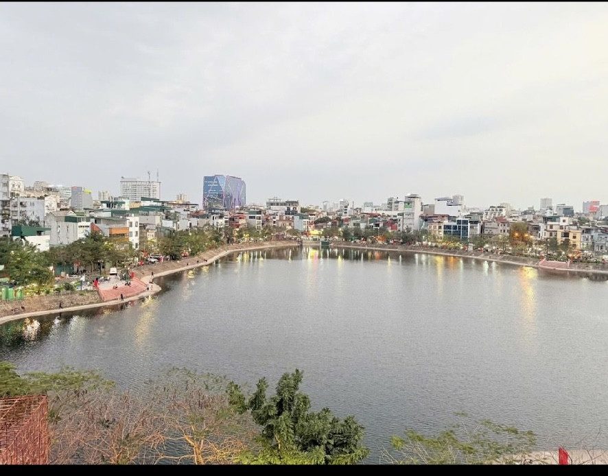 Nhà Xây Mới- View Hồ Linh Quang-Thang Máy- 51M2-7T- Mt5,3M