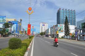 Đất trung tâm Thủ Dầu Một DT 5x20m - 5x24m giá 1 tỷ 300, sổ sẵn, đường xe hơi
