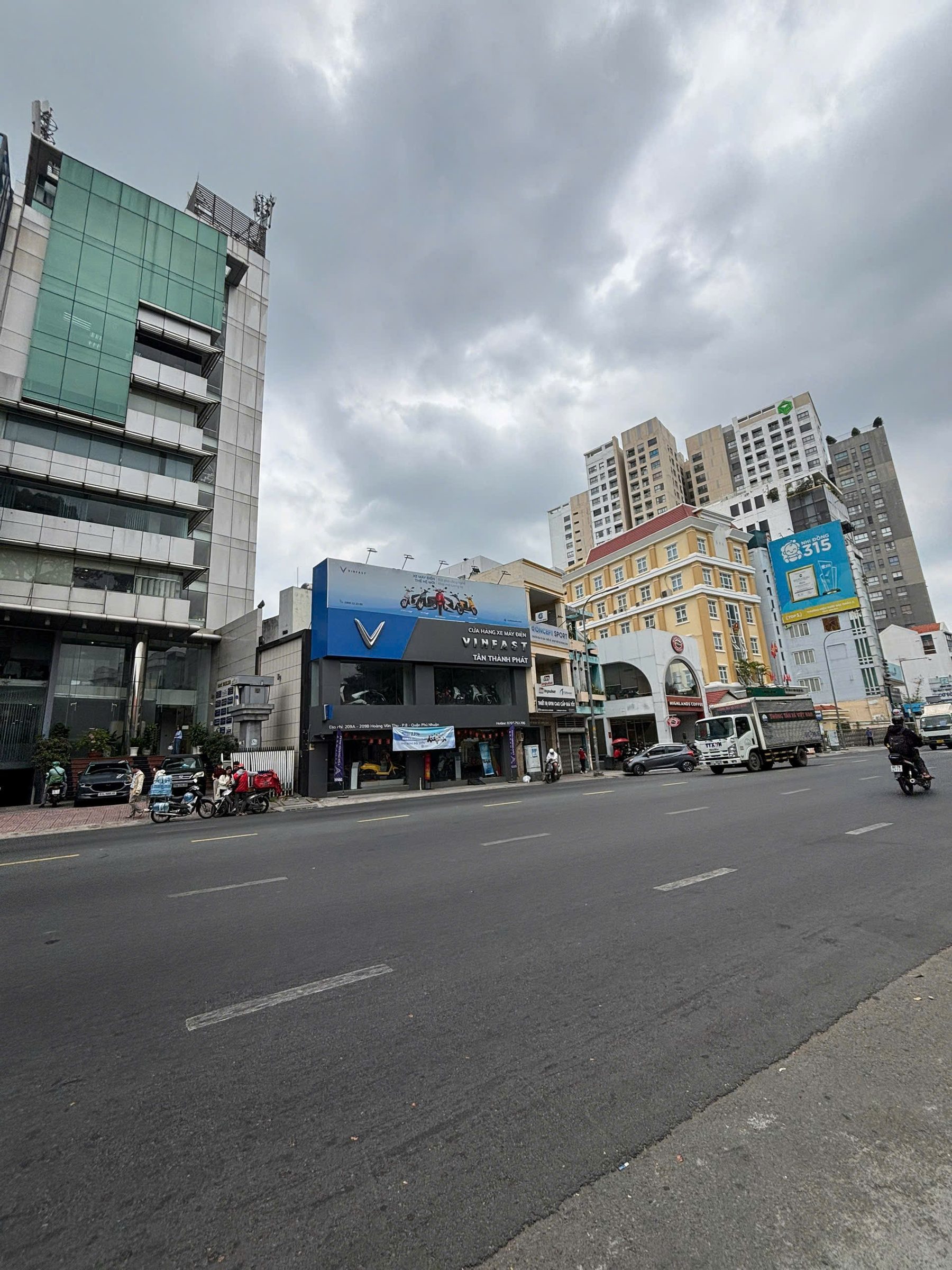 SIÊU PHẨM KHU SÂN BAY – VIP PHÚ NHUẬN – 270M² NGANG 13M – 1 BƯỚC RA CÔNG VIÊN HOÀNG VĂN THỤ – CHỈ 64 TỶ