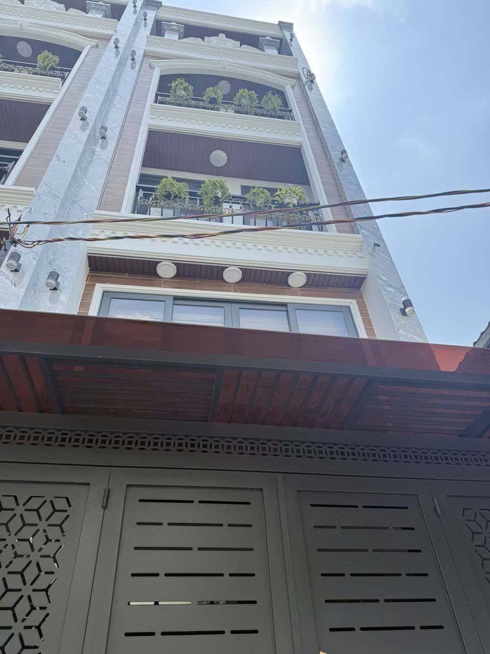 Cơ hội hiếm nhà rẻ nhất thị trường ngay Hồ Văn Huê, Q. Phú Nhuận 3tỷ92 65m2. SHR hẻm xe hơi ra vào