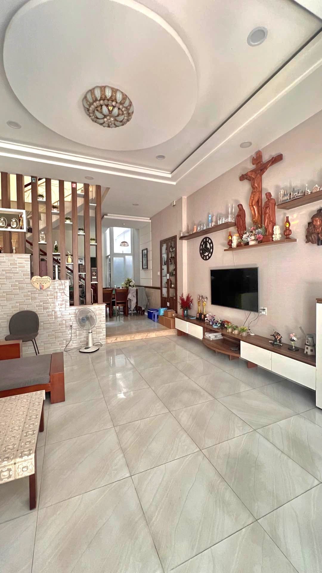 BÁN NHÀ ĐẸP CẬP LÊ TRỌNG TẤ.N - NGÃ TƯ GÒ MÂ.Y - ÔTÔ VÀO NGỦ - 4PN - g ( 5X15M )