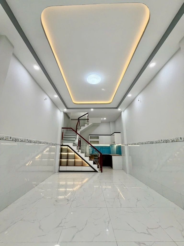 Bán Nhà CỰC HIẾM HXH 6m Hoà Bình, Quận Tân Phú, 40m2, nhỉnh 4.x tỷ