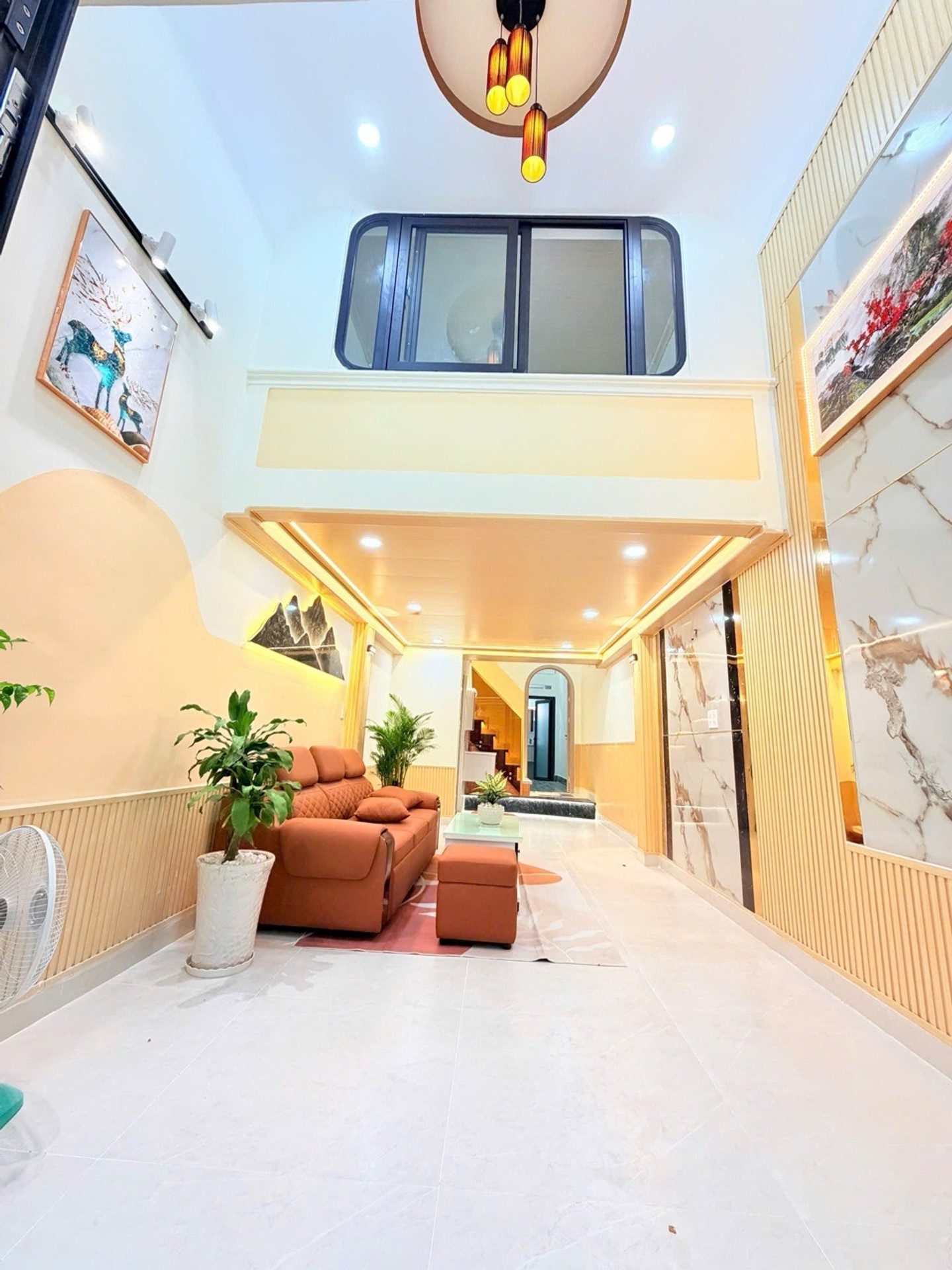 Mới keng cạnh Đầm Sen ở ngay, hxh, 3 tầng 48m2, chỉ 6.1 tỷ