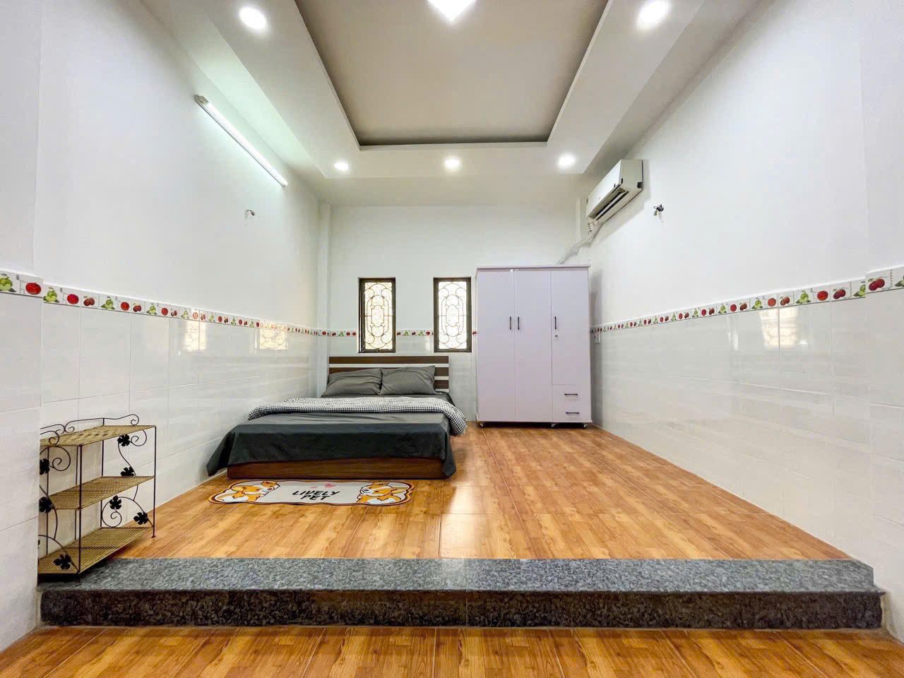 CHO THUÊ PHÒNG STUDIO RỘNG , CỬA SỔ TRỜI FULL NỘI THẤT MỚI  - 2,3 NGƯỜI Ở GIÁ HẠT DẺ TRONG KHU VỰC TÂN PHÚ HÒA BÌNH