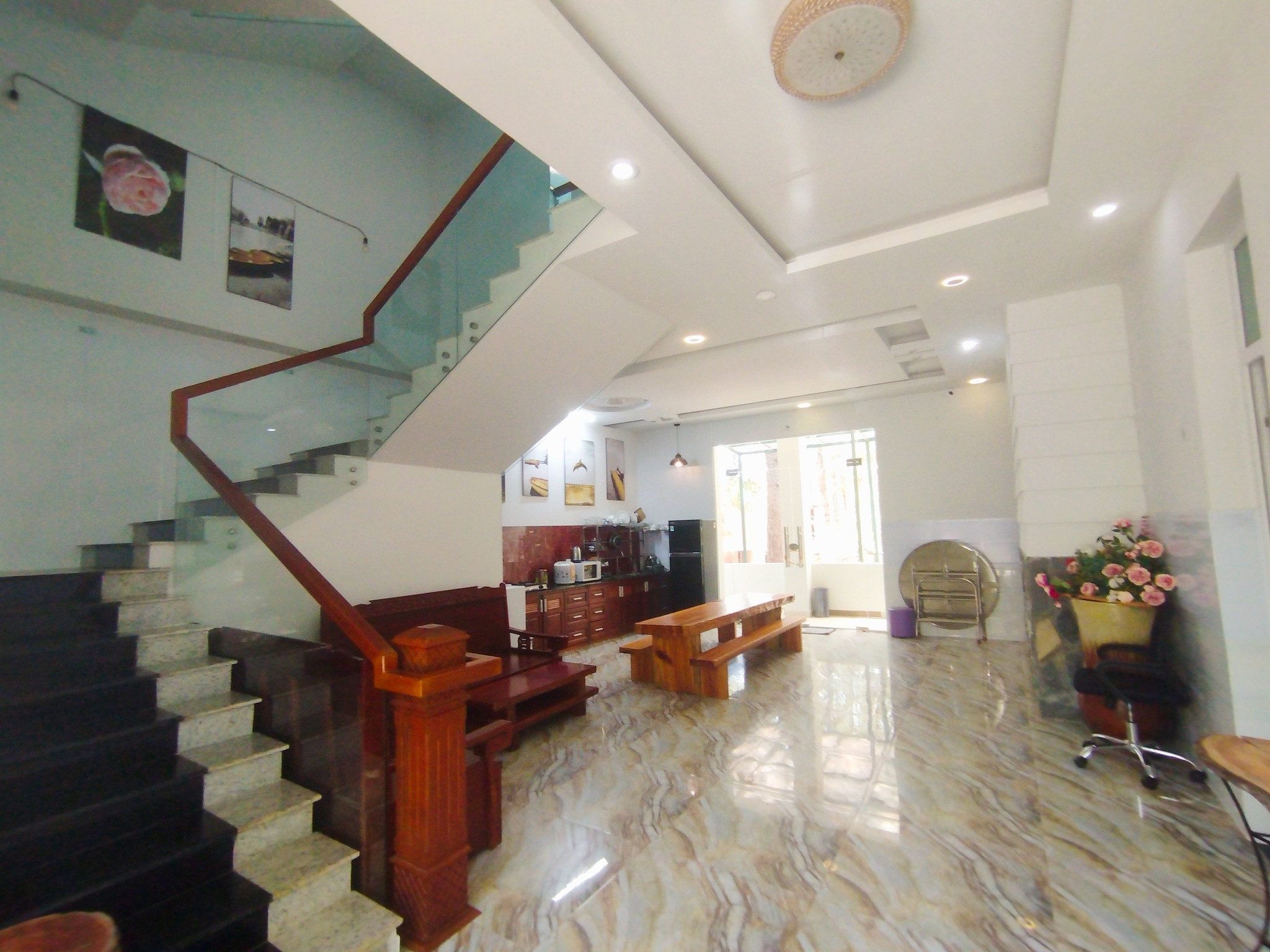 Cho thuê villa 8 phòng Hồ Tuyền Lâm Đà Lạt 20 triệu/tháng