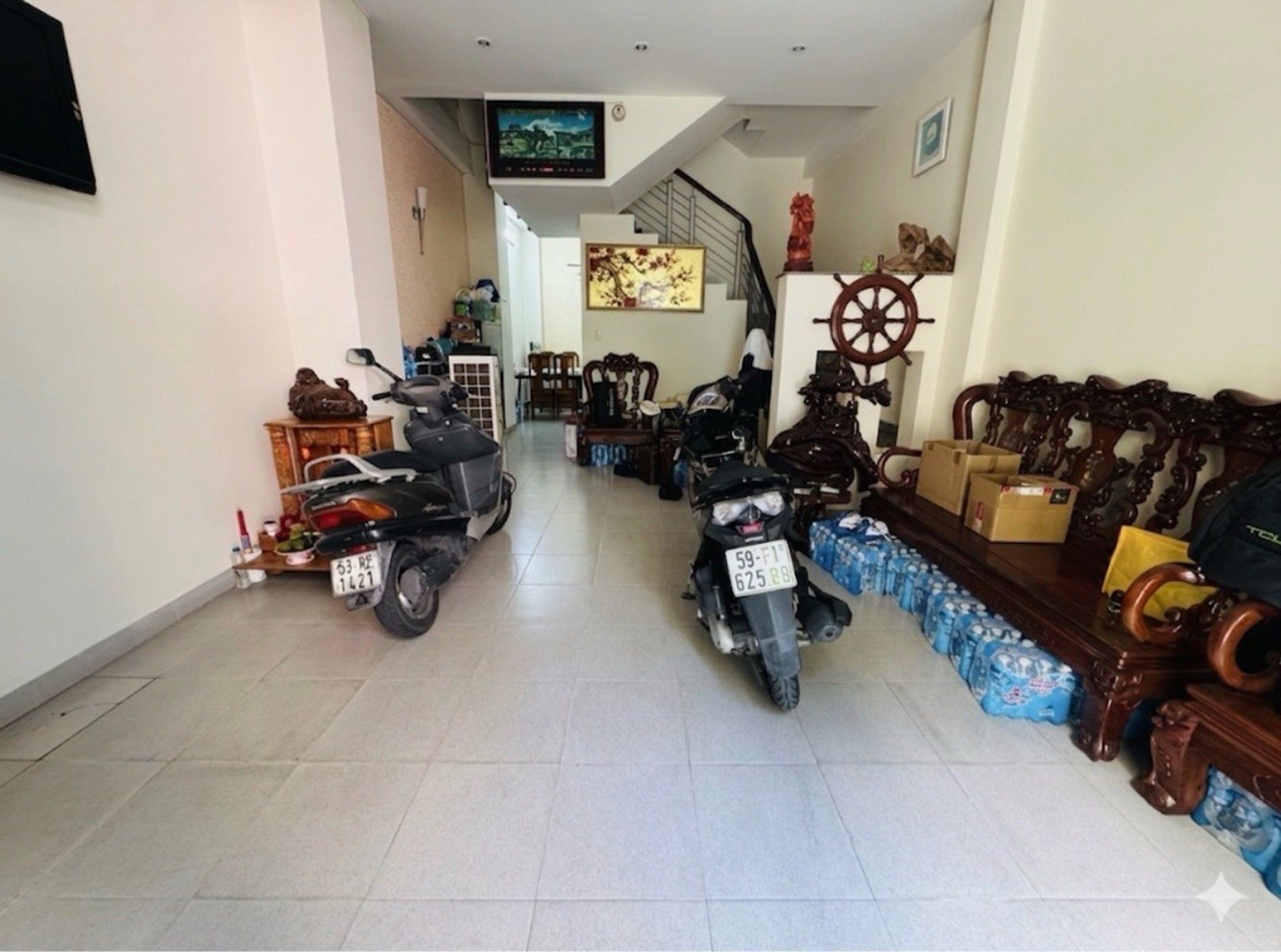 Nhà bán mặt tiền hoa lan kinh doanh