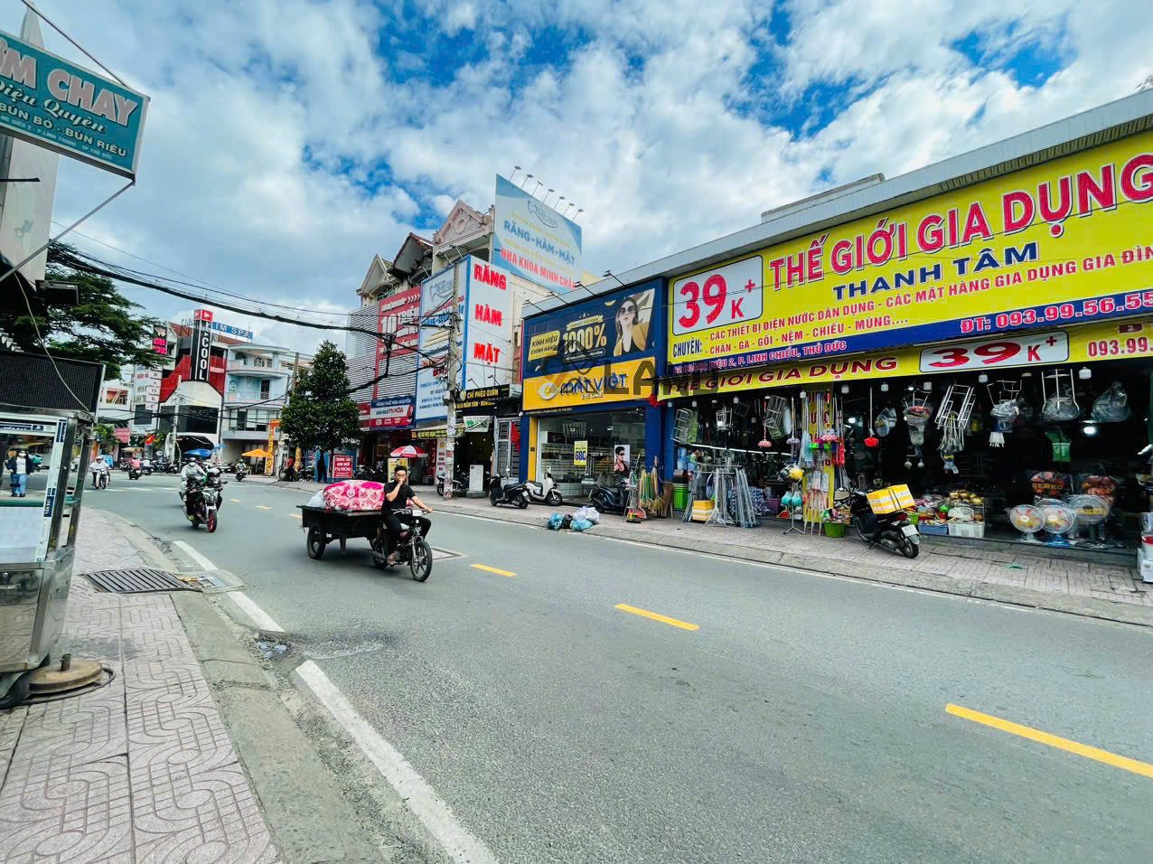 370 - SIÊU PHẨM- MẶT TIỀN KD SẦM UẤT - HOÀNG DIỆU 2 - DT 148,6m2 NGANG 15,6M - THU NHẬP 130Tr/ THÁNG