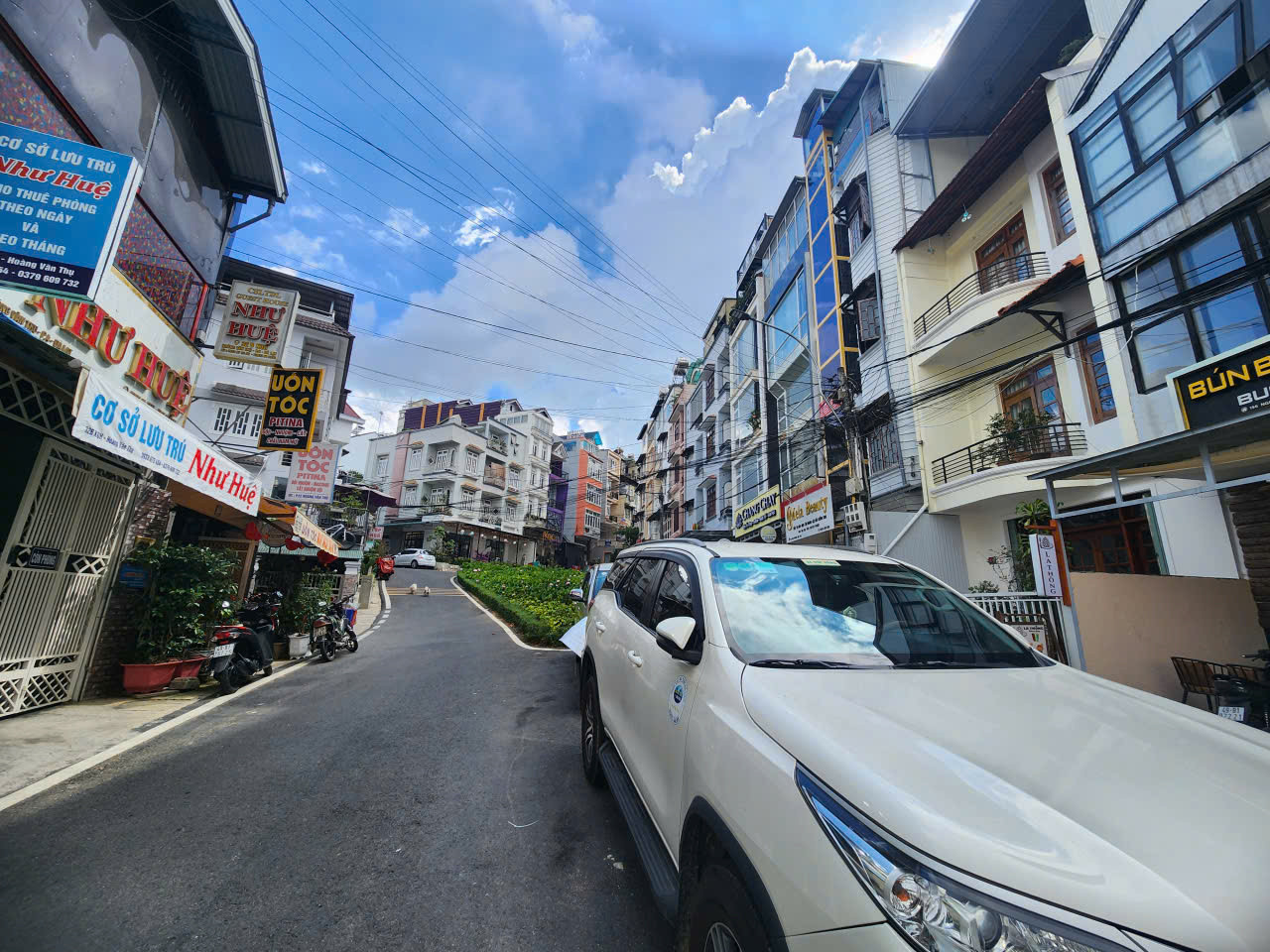 Cho thuê nhà nghỉ 9 phòng đường Hoàng Diệu Phường 5 Đà Lạt