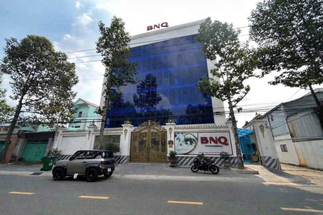 chủ ngộp bank xả lỗ một nửa từ 85 tỷ còn 4x tỷ – tòa văn phòng 3.000m² sàn