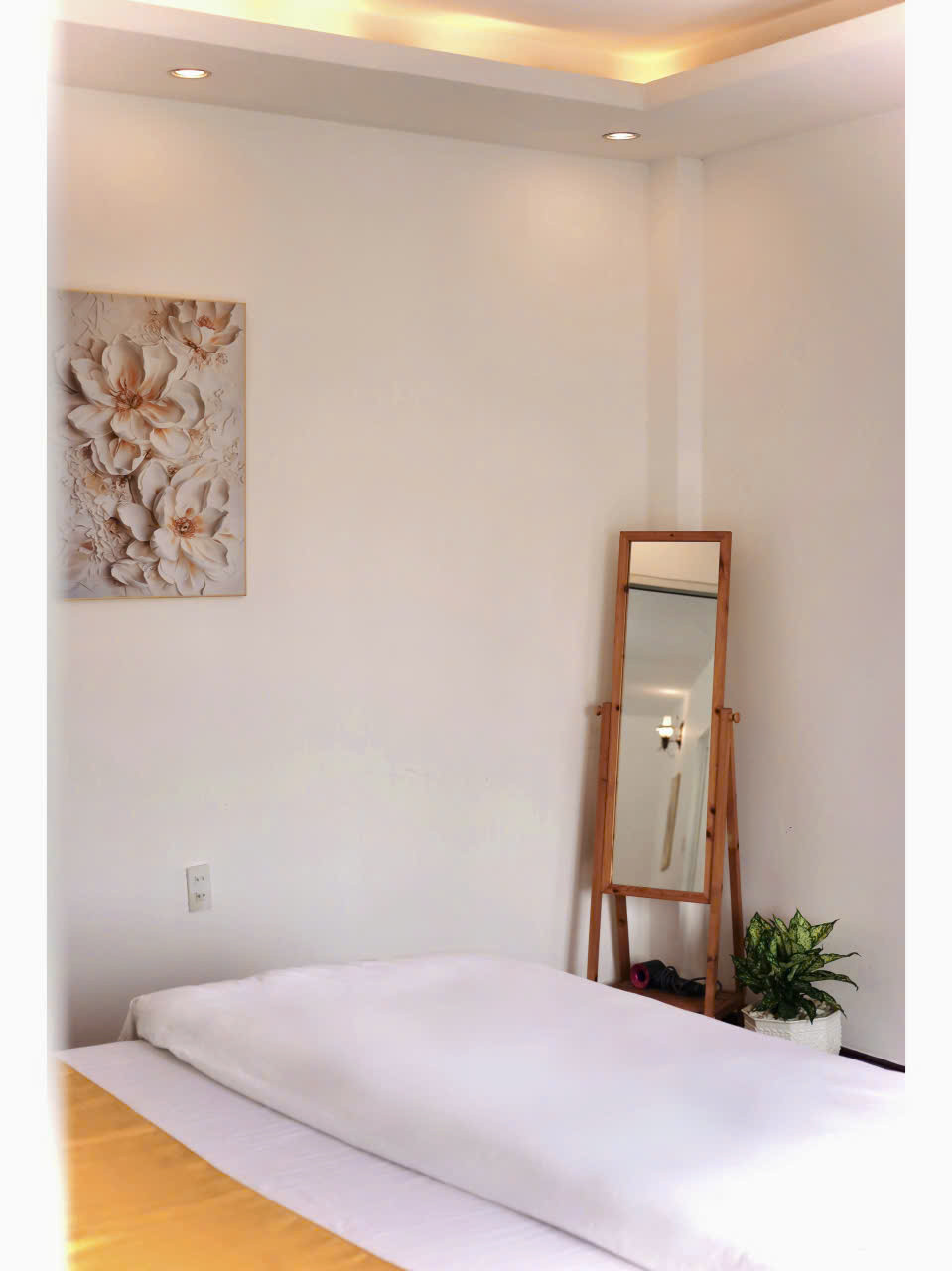 Cho thuê Villa sân vườn 4 phòng ngủ đường Hoàng Hoa Thám phường 10 Đà Lạt giá 25 triệu