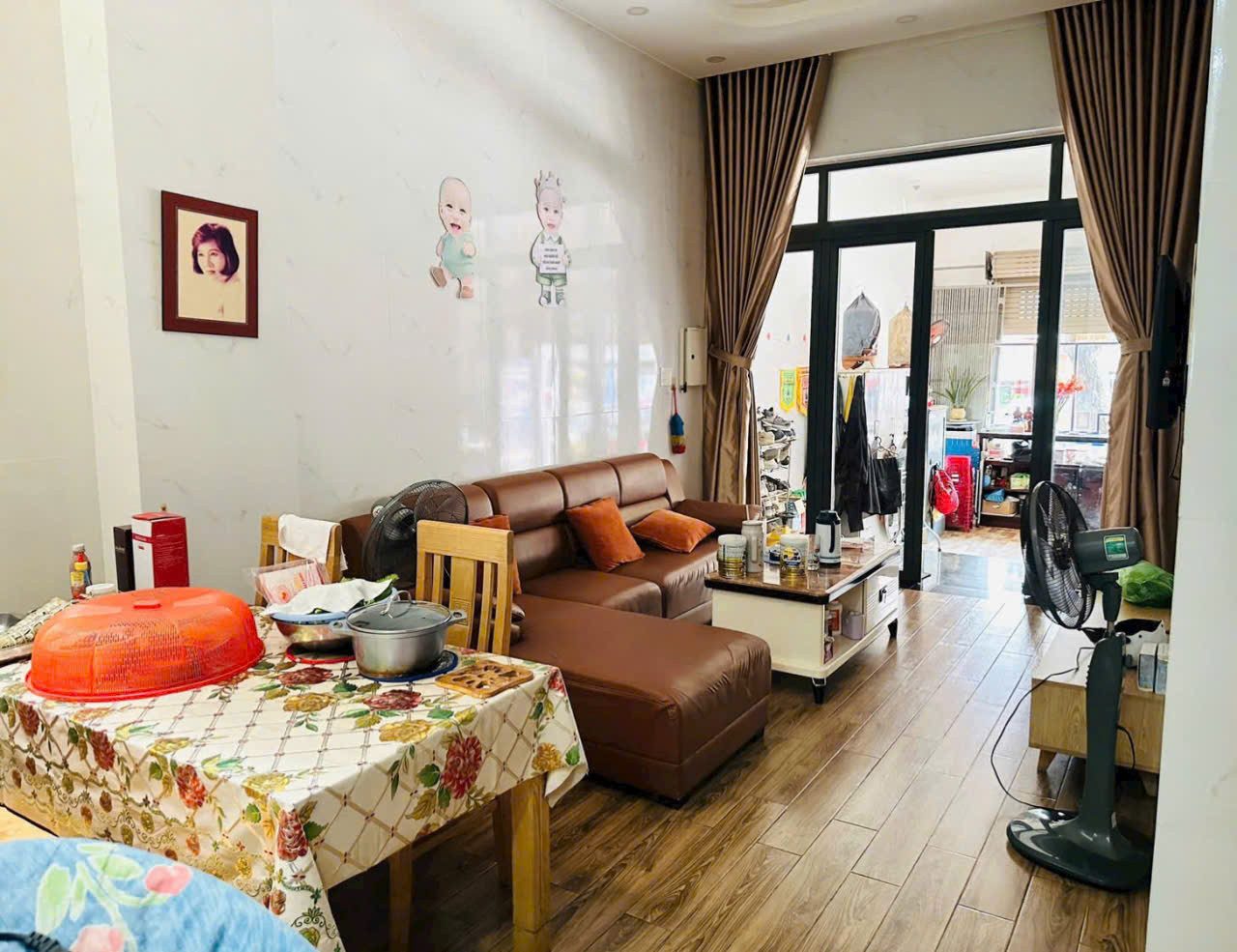 BÁN NHÀ MẶT TIỀN, SỐ 39 HOÀNG HOA THÁM, PHƯỜNG VŨNG TÀU, THÀNH PHỐ HỒ CHÍ MINH.