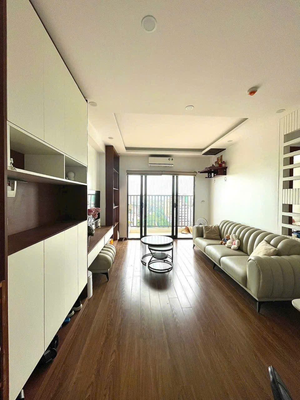 Em chính chủ bán căn góc tecco Bình Minh - 2 ngủ 3 ban công siêu thoáng - Full nội thất