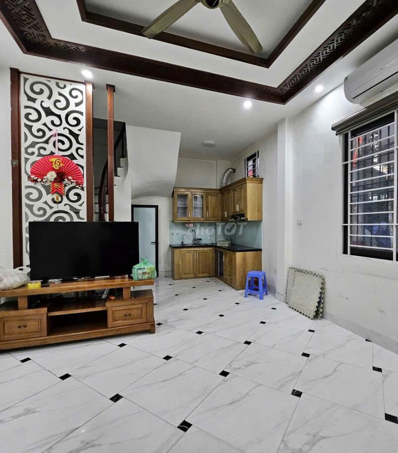 Cho Thuê Nhà 30M² 5 Tầng 3 Ngủ - Nội Thất Cơ Bản -Giá Thuê 14tr