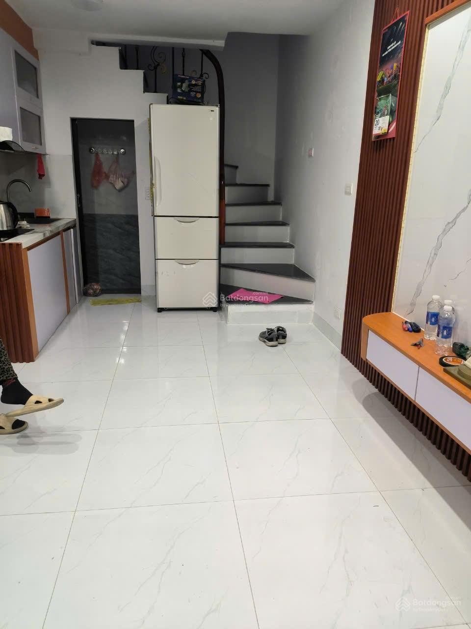 Cho Thuê Nhà Đường Hoàng Mai - Trương Định 30M² 5 Tầng 3 Ngủ Full Nội Thất - Khu Vực An Sinh Đỉnh - Giá Thuê 14tr