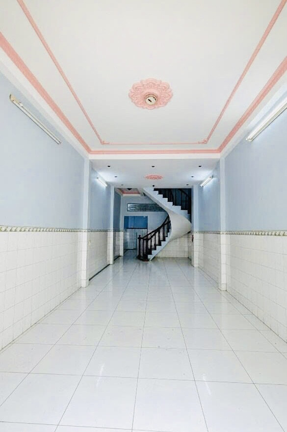Bán Nhà Hoàng Ngân,P.Bình Phú,Nhà Mới Đẹp,Hẻm ÔTô Ngủ Nhà,4x16,Giá 5 Tỷ(QT43)