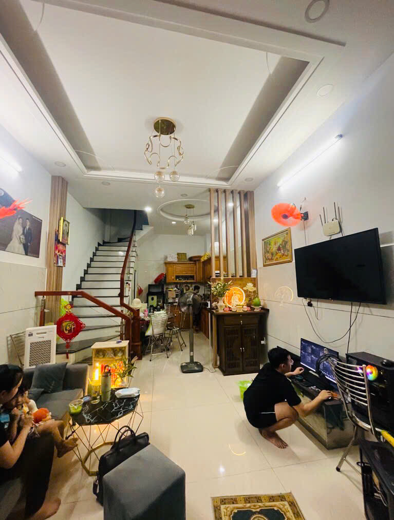 Chỉ Nhỉnh 3Tỷ Sở Hữu Nhà 44m2,Hoàng Ngân,P16,Q8,Khu Phân Lô,Nhà Đẹp Lung Linh(QT46)