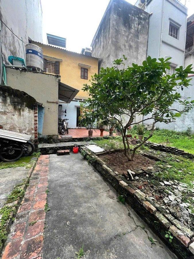 Bán Đất Hoàng Quốc Việt Cầu Giấy. OTO Tránh Vào Đất. 160m Mt 7. Giá 50 tỷ