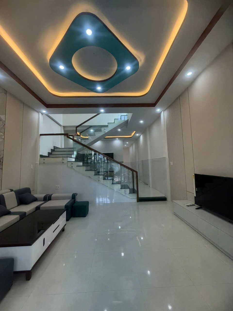 📌📌📌LÀM VIỆC TRỰC TIẾP GIÁ TỐT !!! NHÀ HOÀNG VĂN THÁI GIÁ CHỈ 4.85T