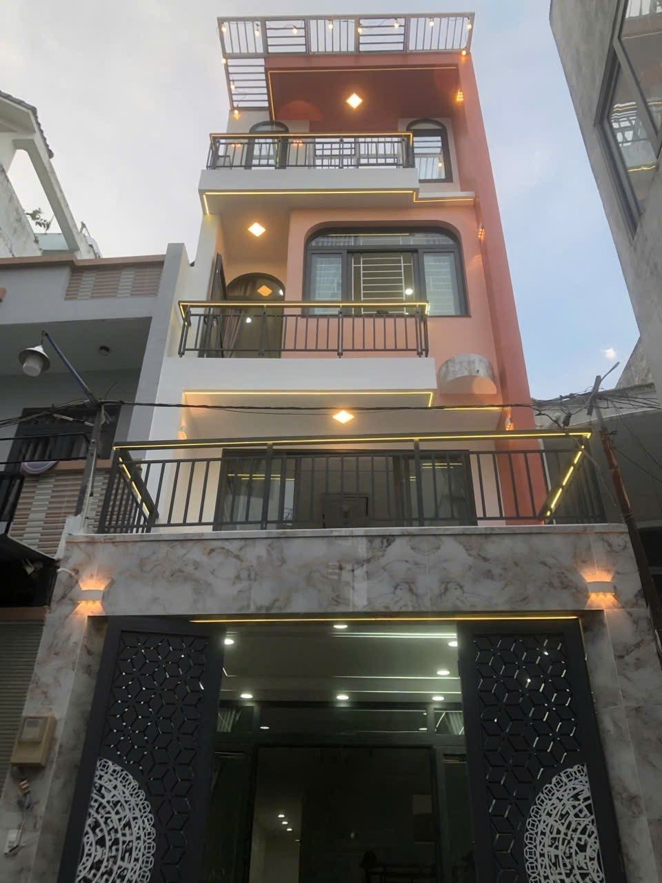 Cơ hội mua nhà giá rẻ ở thị trường ngay Hoàng Việt, Q.Tân Bình 3tỷ270 75m2.SHR hẻm xe hơi ra vào