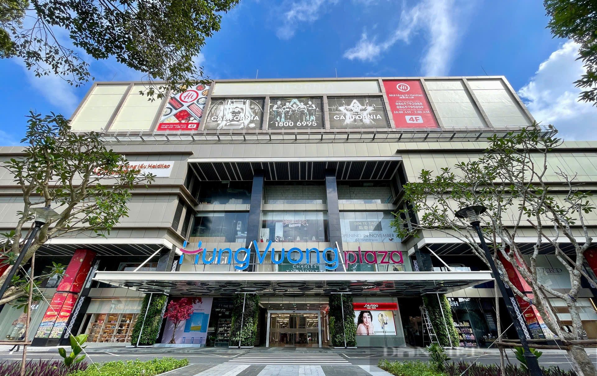 Chủ nhà cần bán gấp căn hộ Hùng Vương Plaza - 130m² (3PN - 3WC) - Có suất ô tô - Sổ hồng riêng