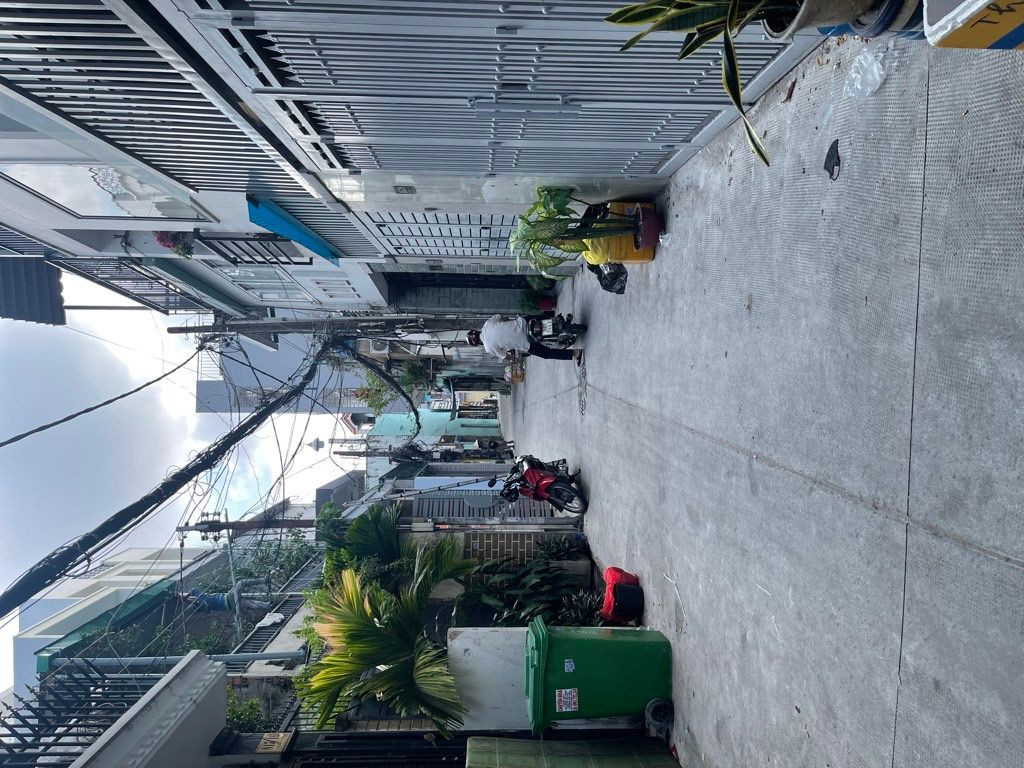 HẺM XE HƠI LẠC LONG QUÂN – GẦN NGÃ 4 BẢY HIỀN – 92M2 – NGANG 4.8M NỞ HẬU 6M – LÔ GÓC CHỈ 50M RA MẶT TIỀN - 11 TỶ