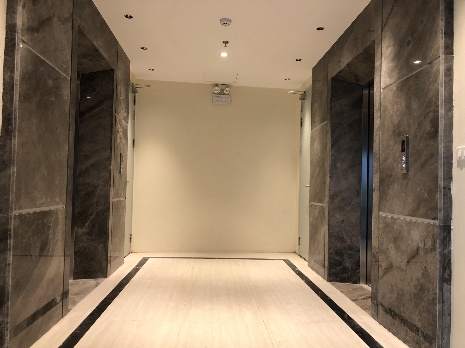 Bán tòa nhà Mặt Phố Hồng Tiến 473.7m² ngang 17.19m giá 268 tỷ Phường Bồ Đề (LH: zalo 0862299066)