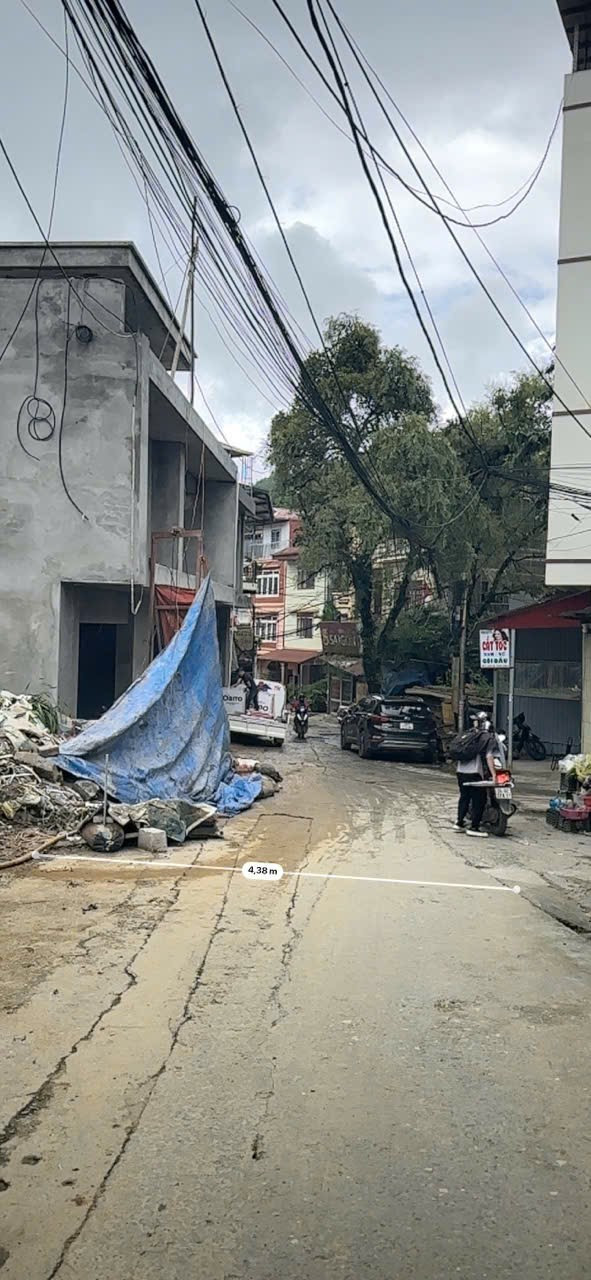 Bán đất đường hùng hồ sapa diện tích hơn 300m2 giá bán 40ty