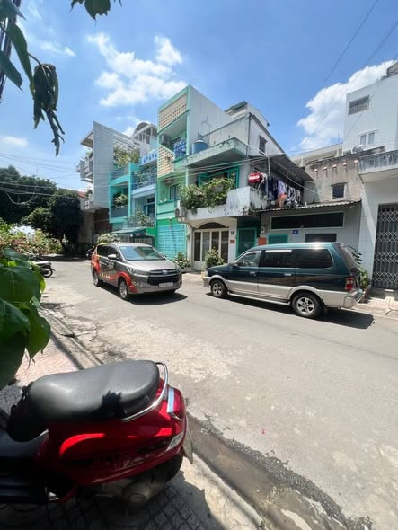 Bán Nhà 4 Tầng Mặt Tiền Phan Huy Thực- P.Tân Hưng-dt 70m2 - Đường 12m- Tặng Nội Thất- 19 Tỷ