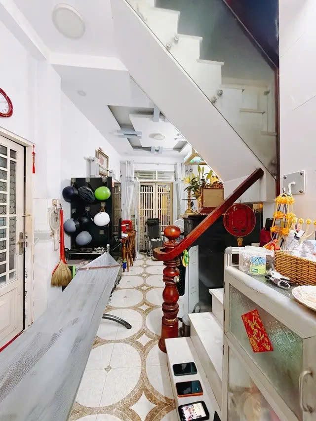 CHỈ 2,99 TỶ CÓ NGAY NHÀ 2 TẦNG BTCT -2PN-DTSD 44M2- NGAY HƯNG PHÚ - QUẬN 8
Bán Nhà riêng 22m² thổ cư 22m² giá 2.99 tỷ tại Đường Hưng Phú Phường 09 Quận 8 TP. Hồ Chí Minh