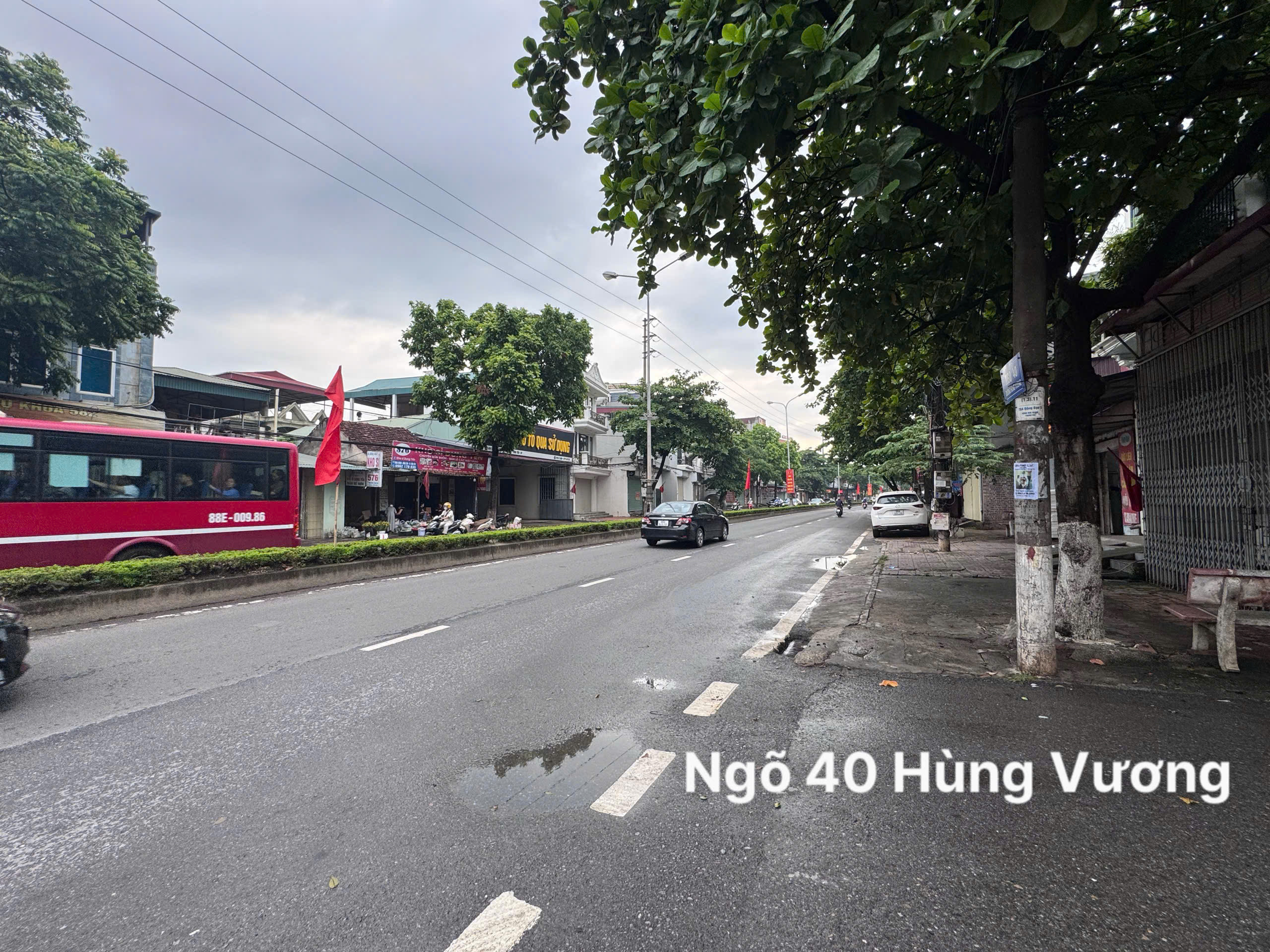 Bán gấp lô đất đẹp trung tâm TP.Vĩnh Yên, Đồng Tâm DT70,2m MT6,28m ôtô tránh giá 2,270 tỷ 0988296228