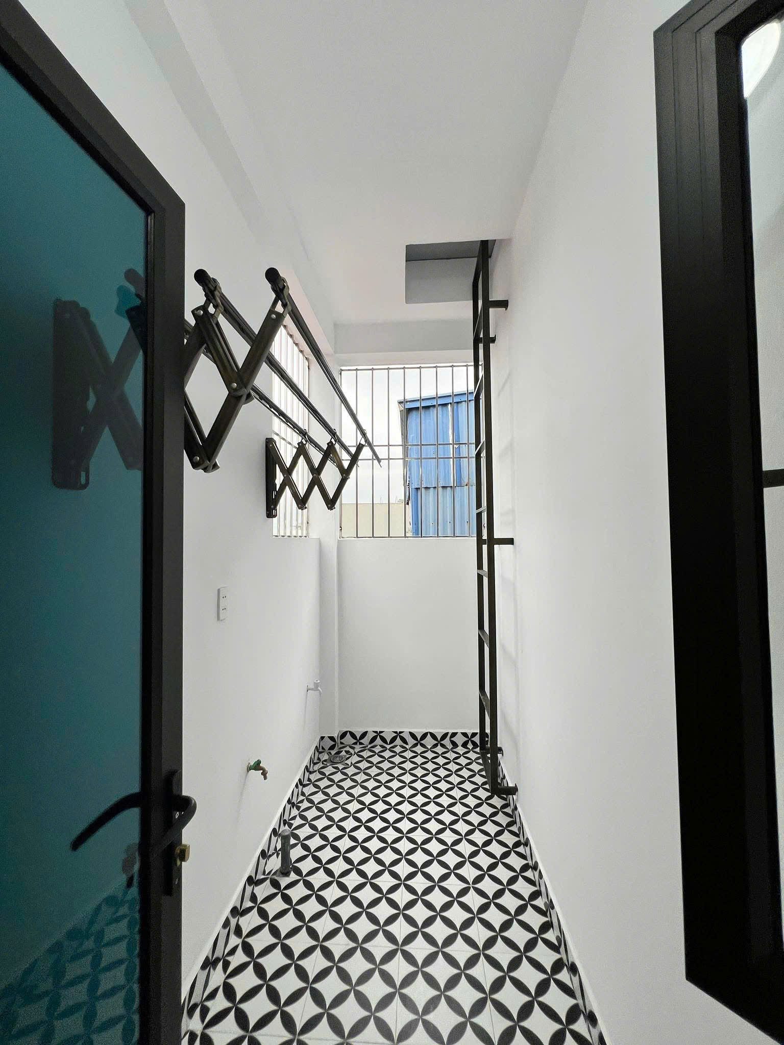 Mrs Tâm Bán nhà ngõ 477 Hùng Vương, Hồng Bàng, Hải Phòng – 3 tầng, 49,8m². Giá 3,45 tỷ