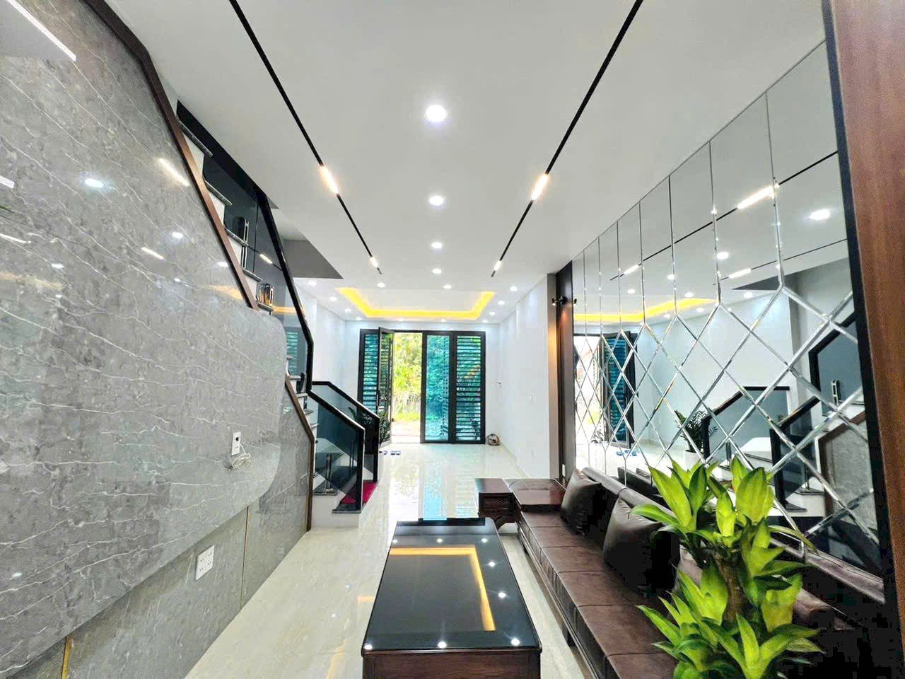 ❌❌❌ NHÀ 3 TẦNG ĐỘC LẬP – FULL NỘI THẤT – Ô TÔ ĐỖ CỬA HÙNG VƯƠNG ❌❌❌
