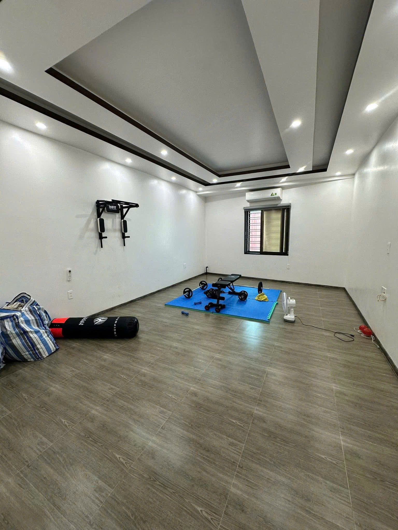 Bán Nhà đẹp 4 tầng ô tô đỗ cửa ngay Thượng Lý, Hồng Bàng, Hải Phòng. Gần Hoàng Huy, Vin